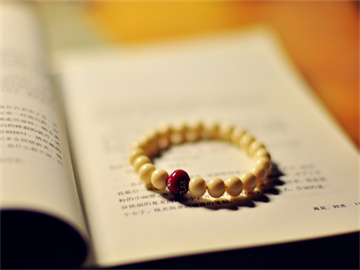 奇信股份，科技与艺术的融合之旅