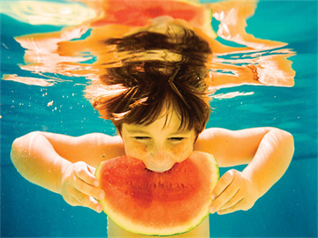 日本大分市火灾废墟引发网民轰炸般的惊叹